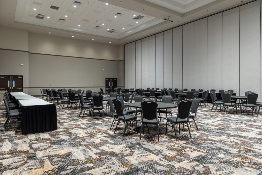 Image of a banquet style seating setup in Saturn Ballroom